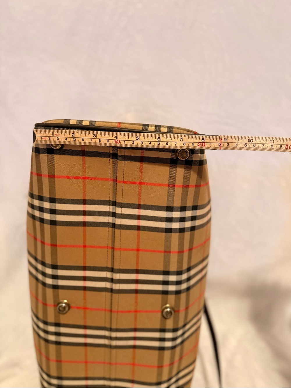 Burberry Boston Travel Bag With Removable Adjustable Strap And Lock And Key - Picture 8 of 16